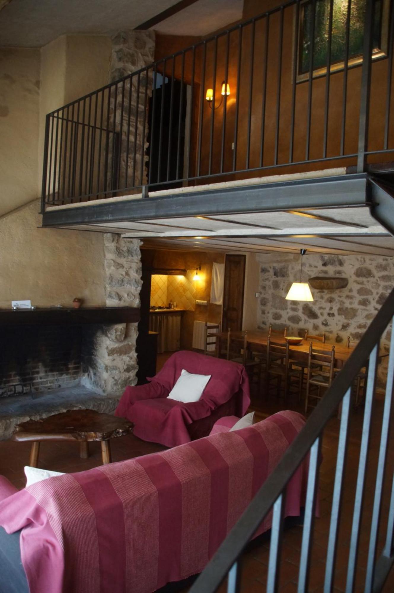 Mas Roquet Guest House Macanet De Cabrenys Exterior photo